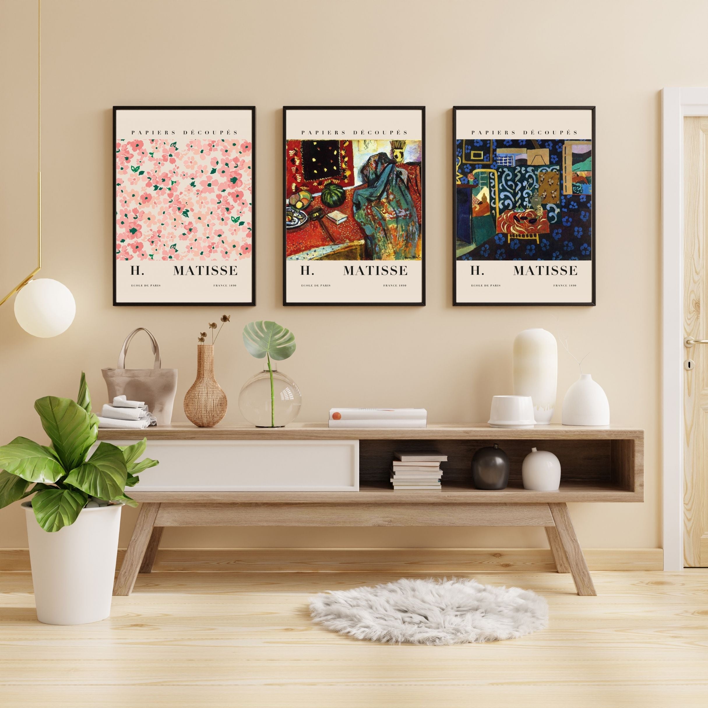 Gallery Walls: Posters of Renowned Paintings