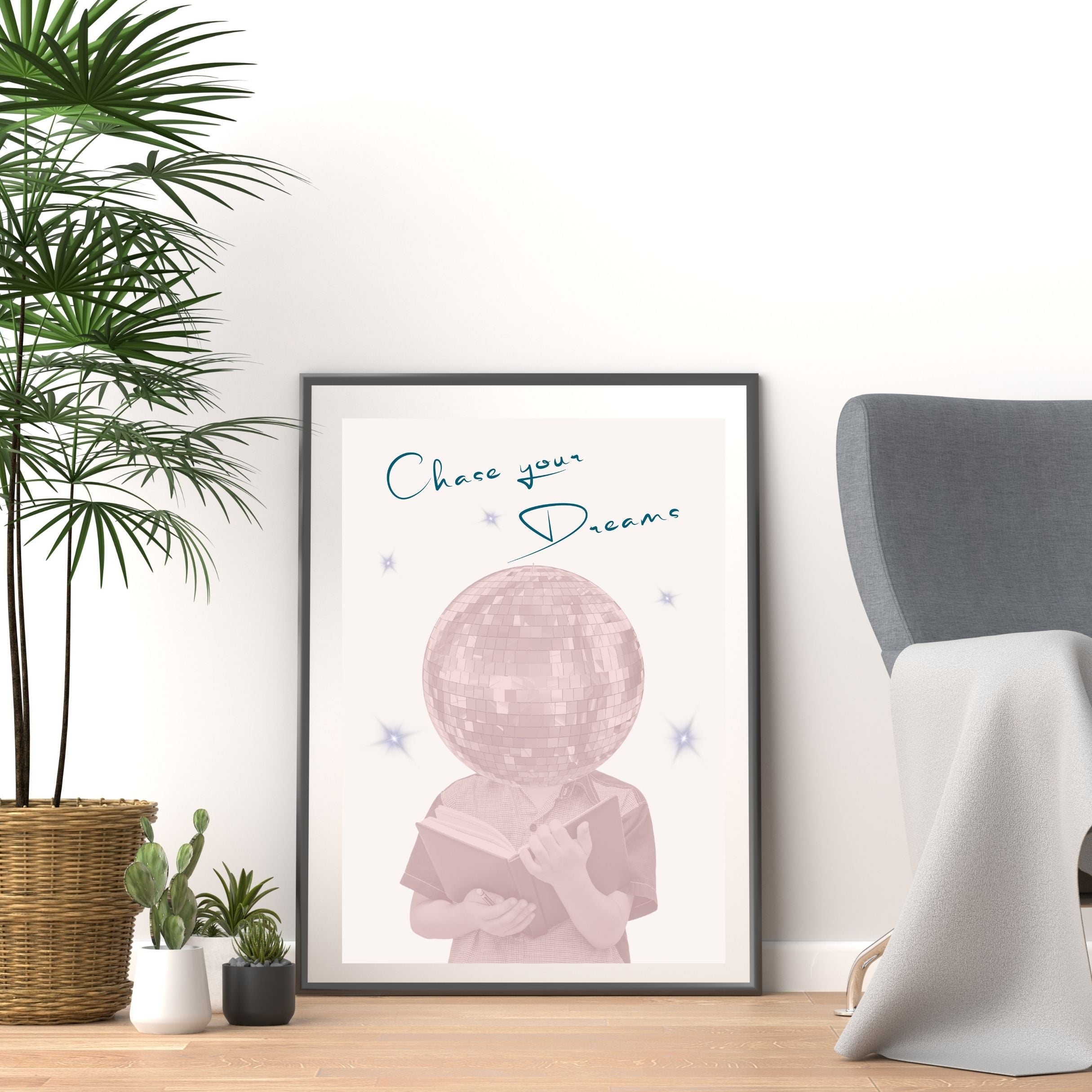 Chic Walls: Trendy Posters for the Fashion-Forward